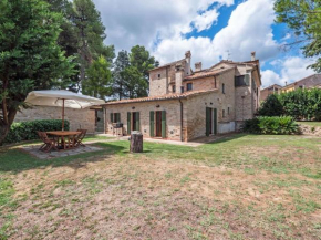 Splendid Holiday Home in Mombaroccio with Private Garden